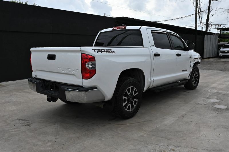 2020 Toyota Tundra CrewMax - photo 5