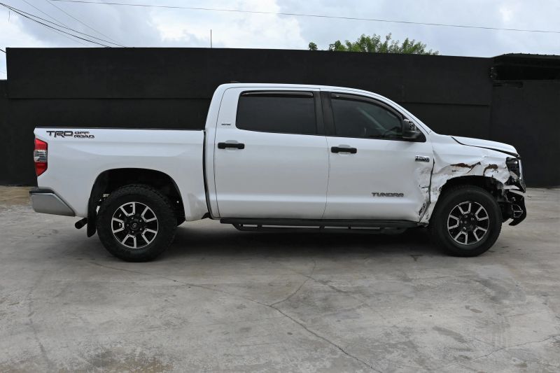 2020 Toyota Tundra CrewMax - photo 7