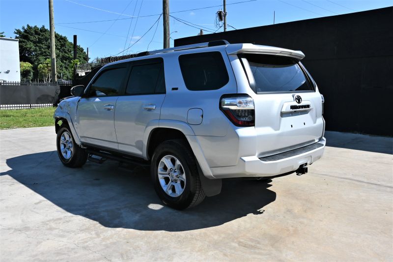 2023 Toyota 4Runner - photo 3