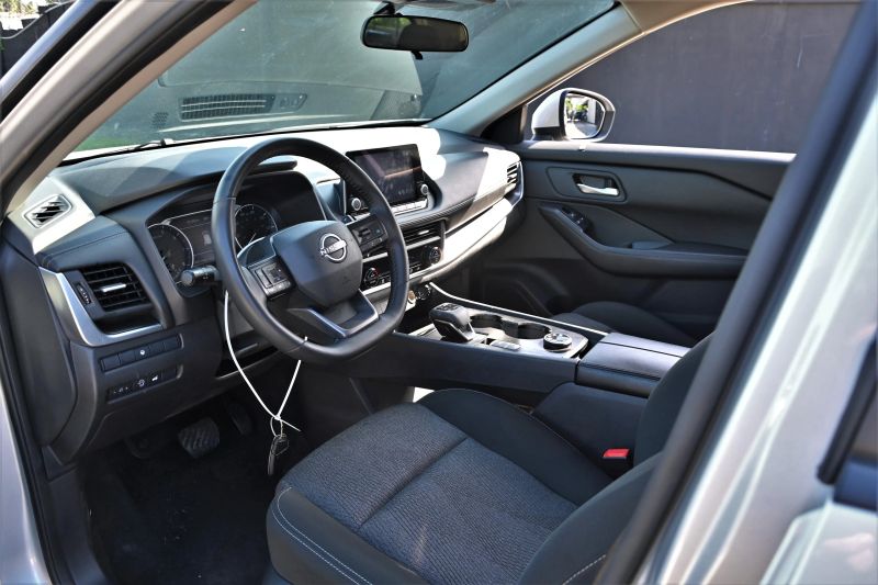 2025 Nissan Rogue - photo 11