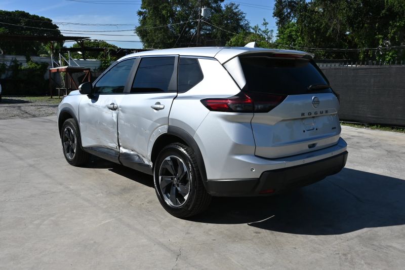 2025 Nissan Rogue - photo 4