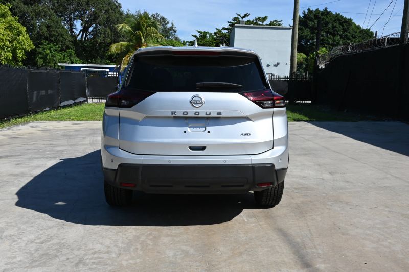 2025 Nissan Rogue - photo 5