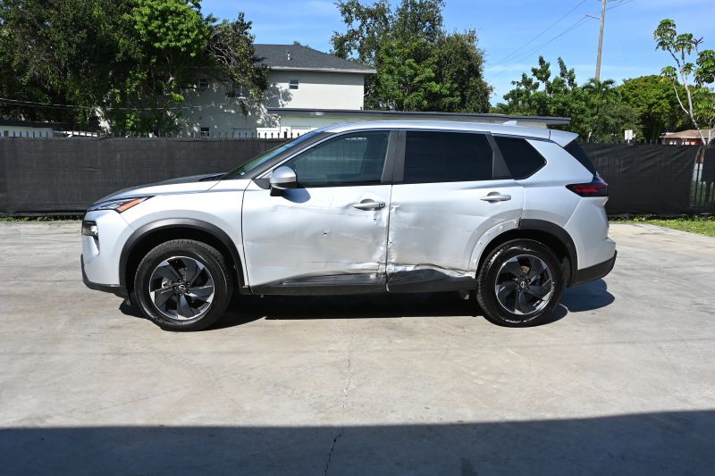 2025 Nissan Rogue - photo 8