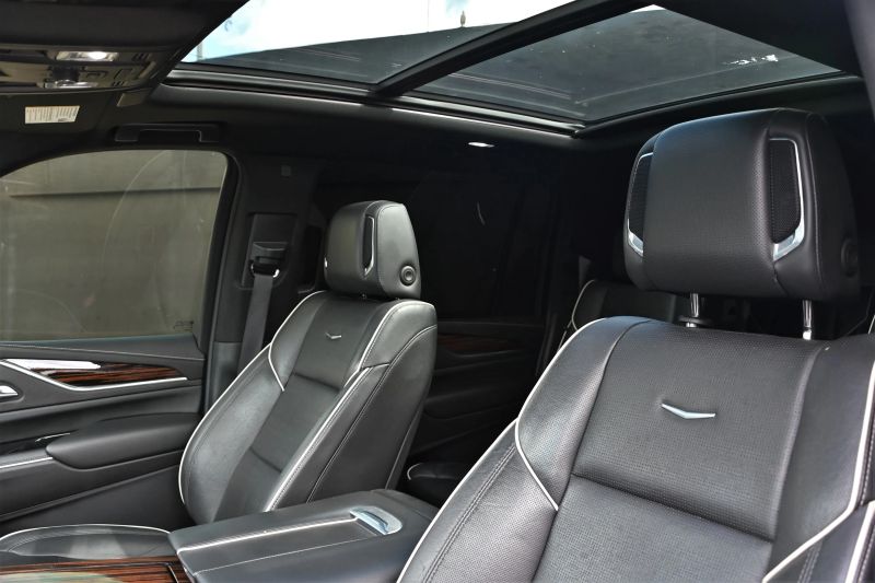 2021 Cadillac Escalade ESV - photo 12