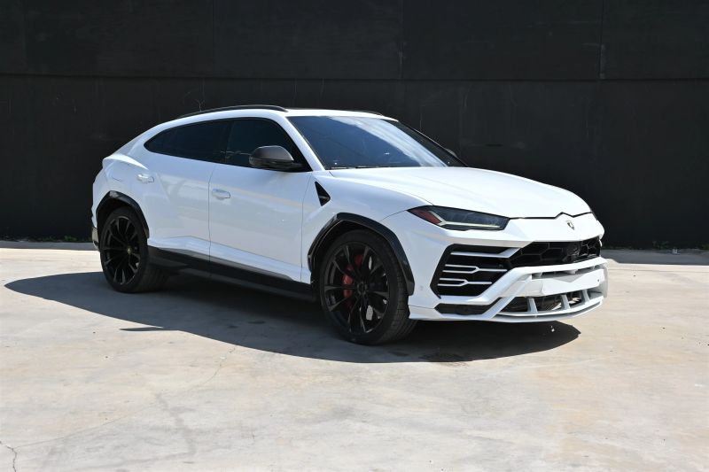 2021 Lamborghini Urus - photo 2