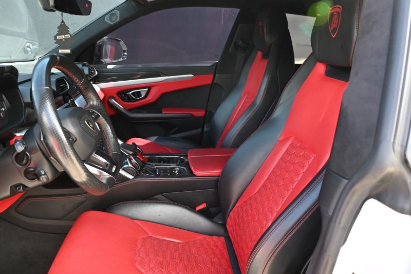 2021 Lamborghini Urus - photo 12