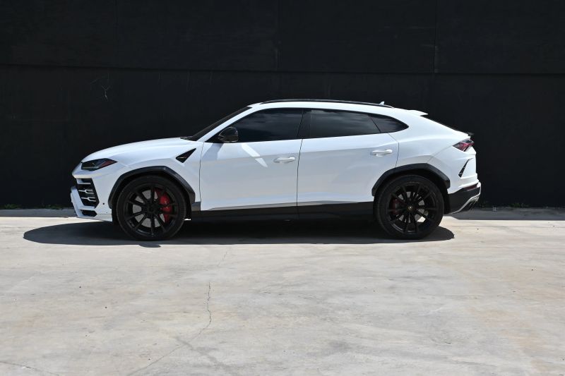 2021 Lamborghini Urus - photo 6