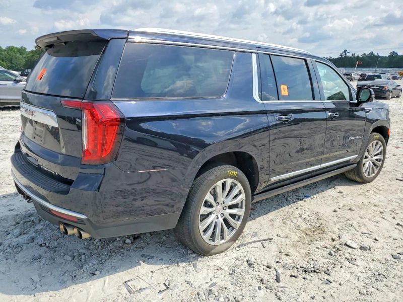 2023 GMC Yukon XL - photo 3