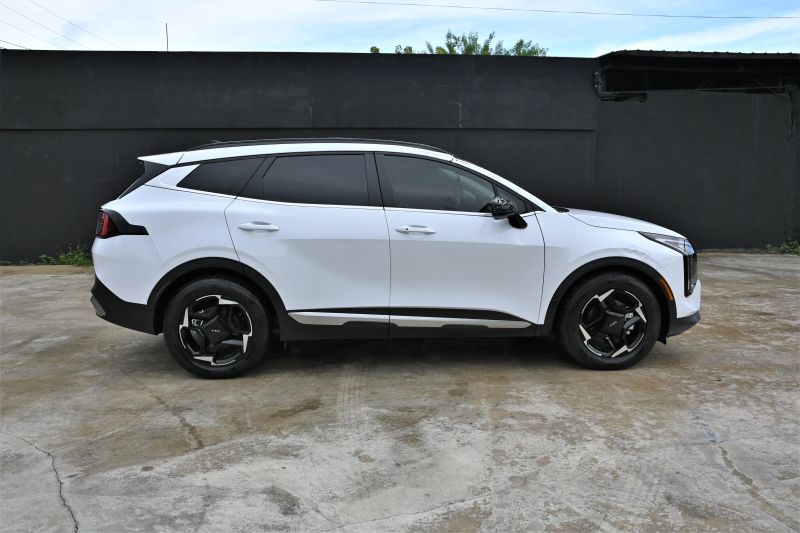 2026 Kia Sportage - photo 8