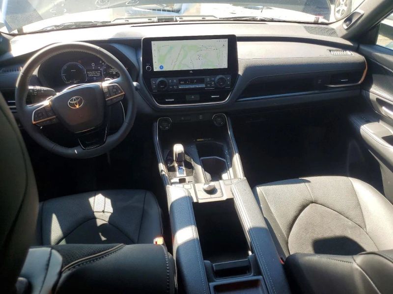 2026 Toyota Grand Highlander Hybrid - photo 8