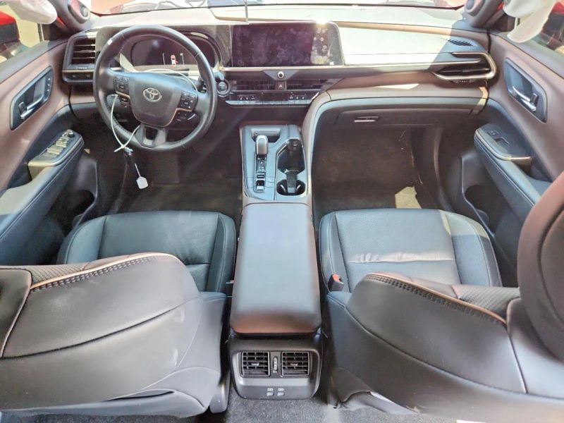 2023 Toyota Crown - photo 8