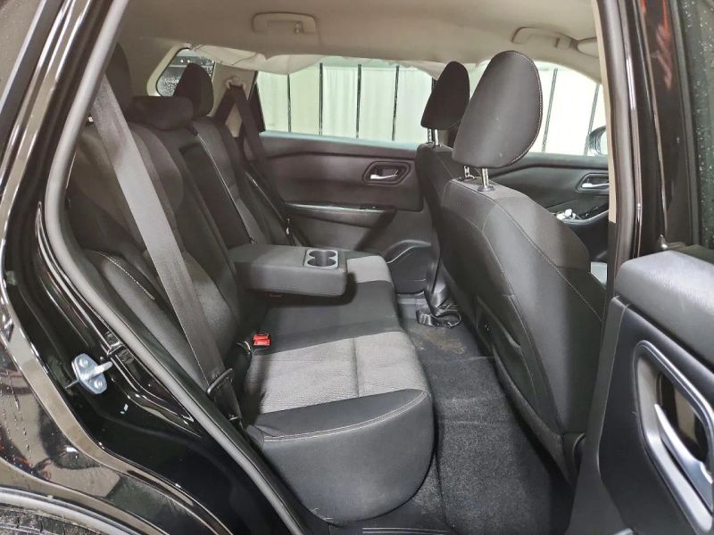 2025 Nissan Rogue - photo 11