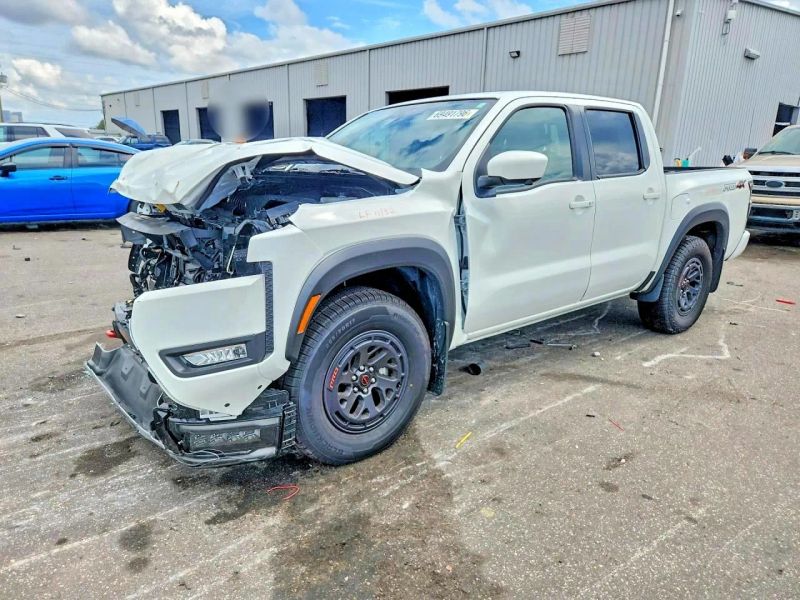 2026 Nissan Frontier Crew Cab - photo 1