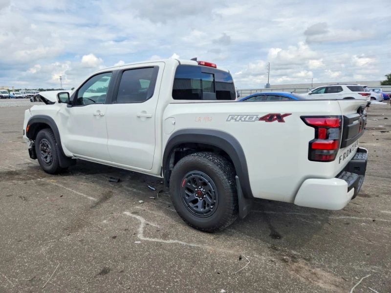 2026 Nissan Frontier Crew Cab - photo 4