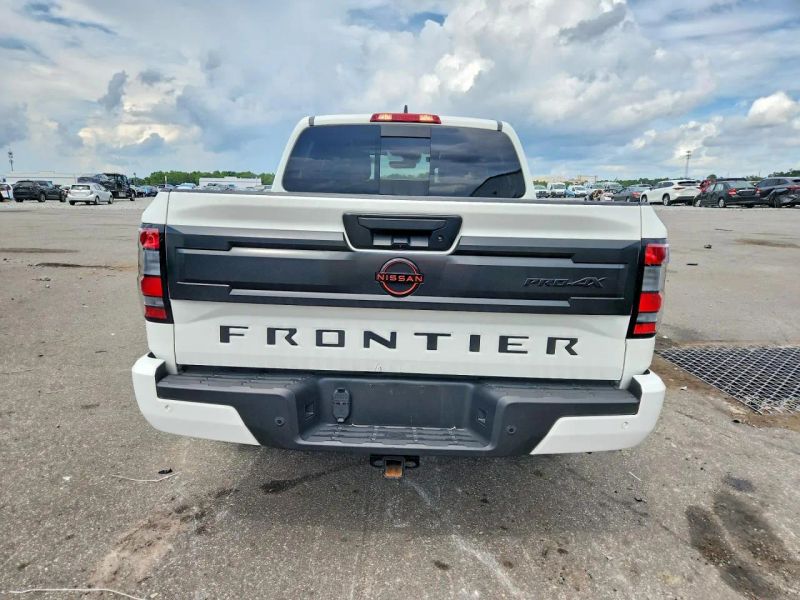 2026 Nissan Frontier Crew Cab - photo 6