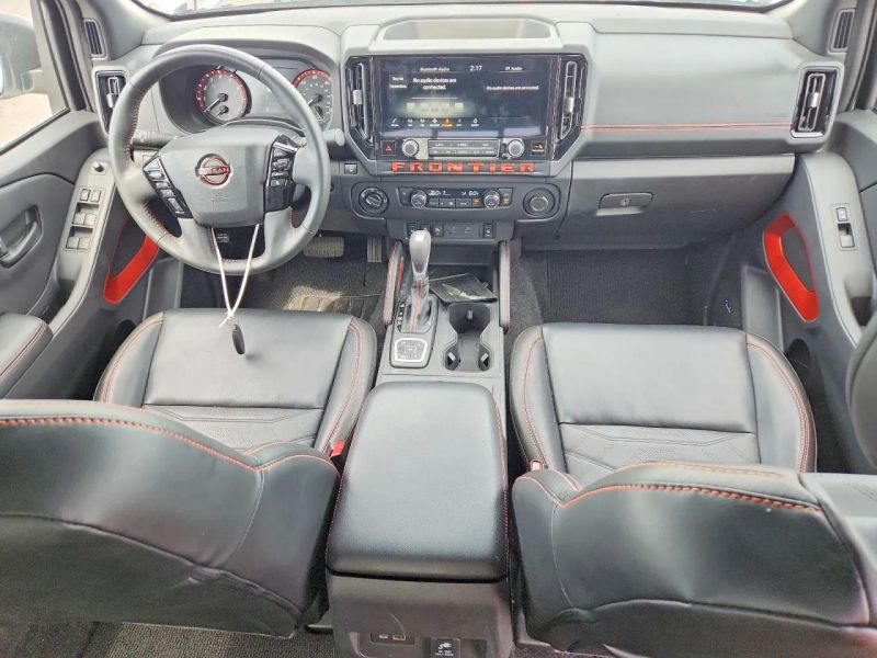 2026 Nissan Frontier Crew Cab - photo 8
