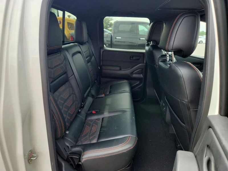 2026 Nissan Frontier Crew Cab - photo 10