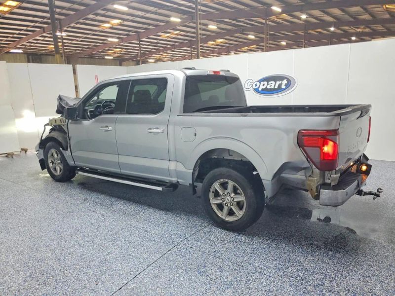 2025 Ford F150 SuperCrew Cab - photo 4