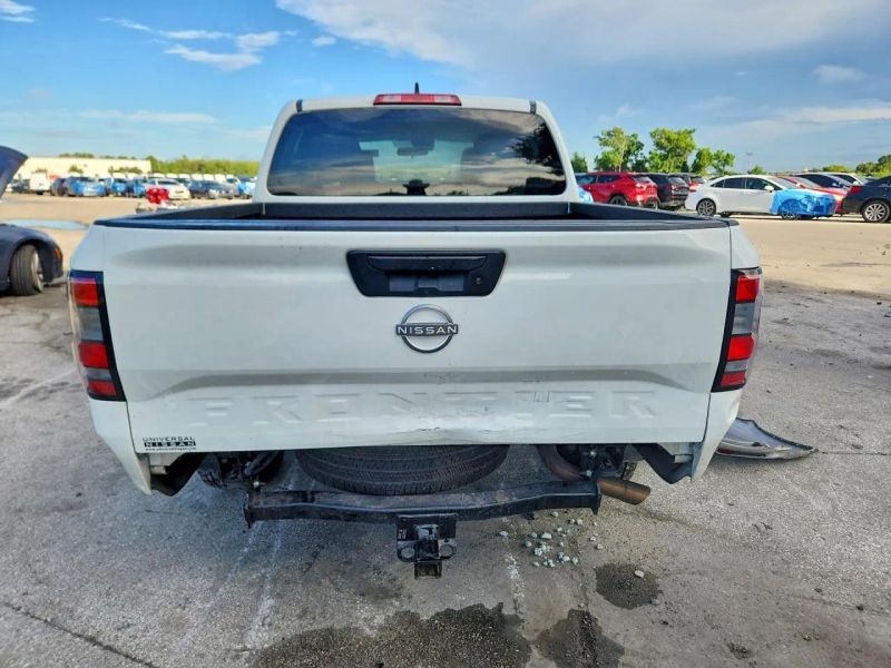 2025 Nissan Frontier Crew Cab - photo 6