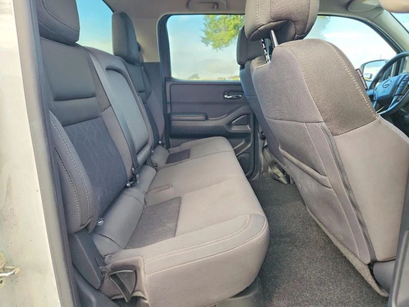 2025 Nissan Frontier Crew Cab - photo 10
