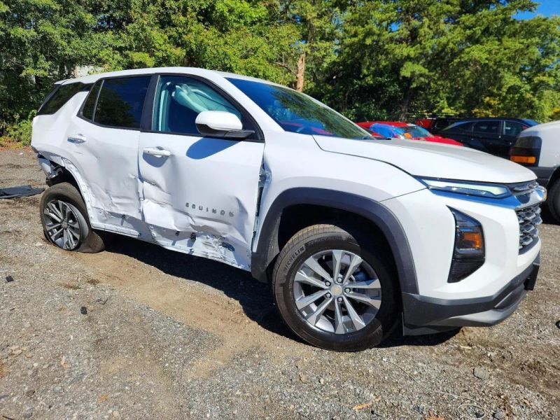 2027 Chevrolet Equinox - photo 2
