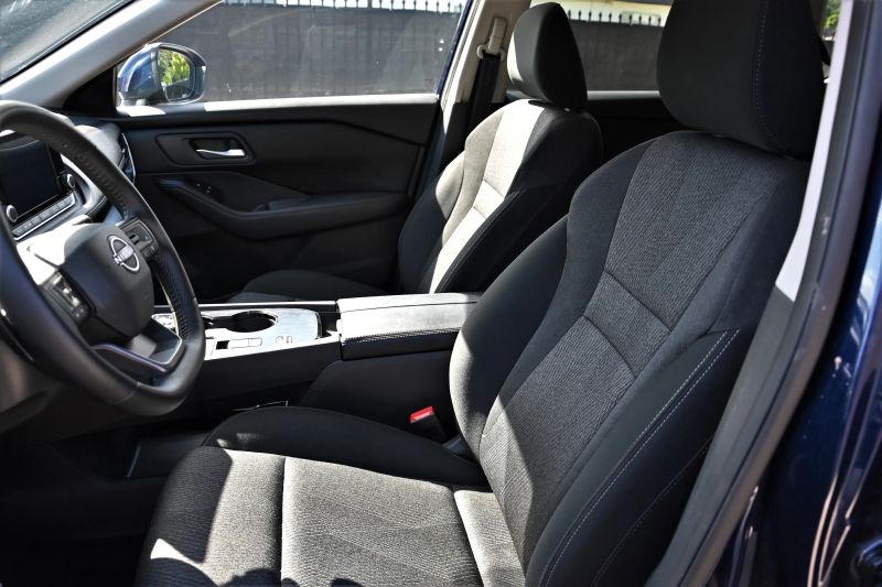 2025 Nissan Rogue - photo 11