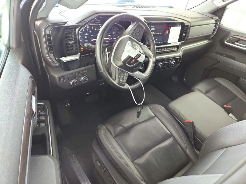 2026 GMC Sierra 1500 Crew Cab - photo 8