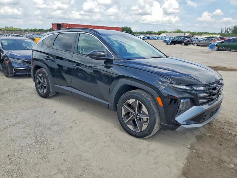 2025 Hyundai Tucson - photo 2