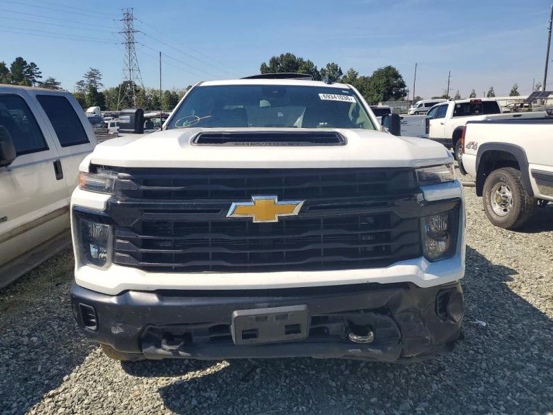 2025 Chevrolet Silverado 2500 HD Crew Cab - photo 5