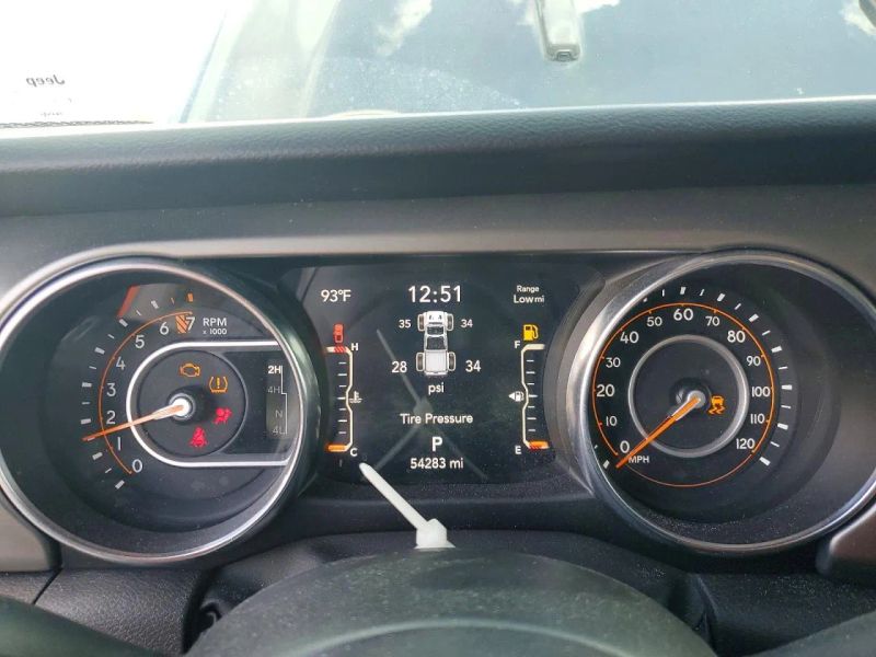 2023 Jeep Gladiator - photo 9