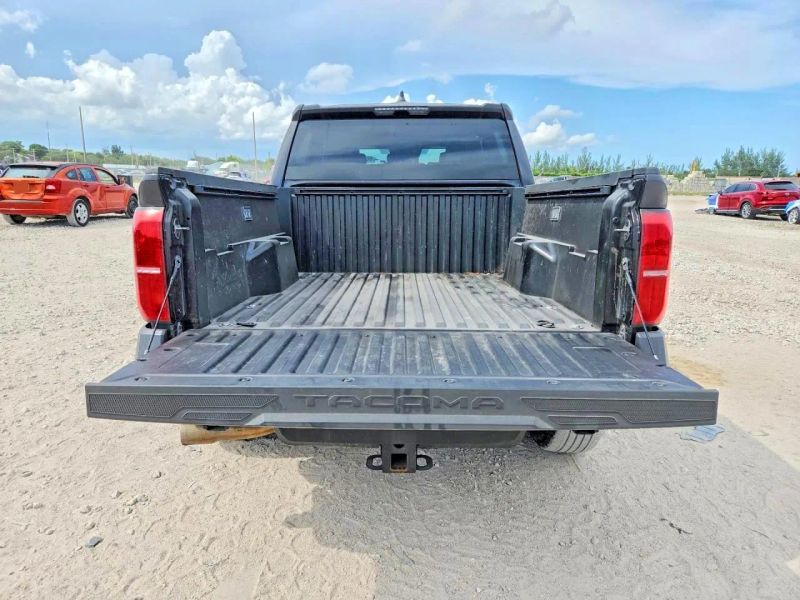 2025 Toyota Tacoma Double Cab - photo 6