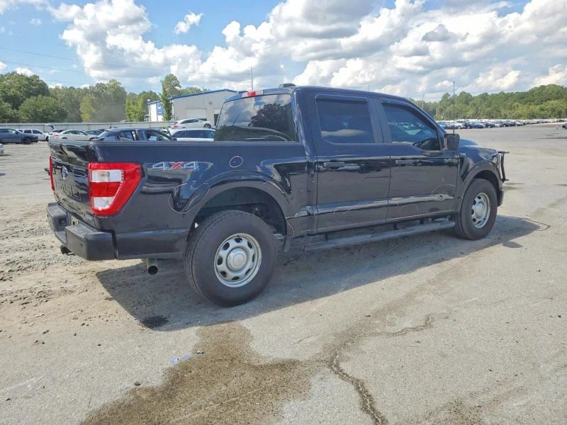 2023 Ford F150 SuperCrew Cab - photo 3