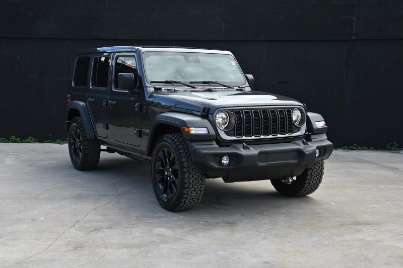 2025 Jeep Wrangler 4 Door - photo 2