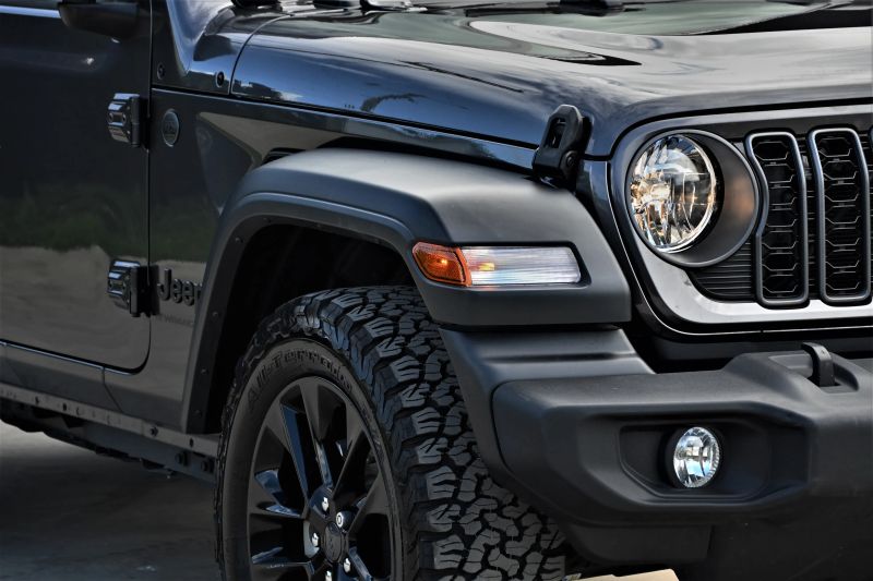 2025 Jeep Wrangler 4 Door - photo 12