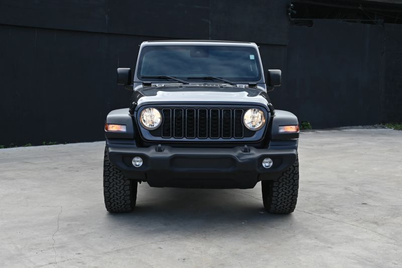 2025 Jeep Wrangler 4 Door - photo 3