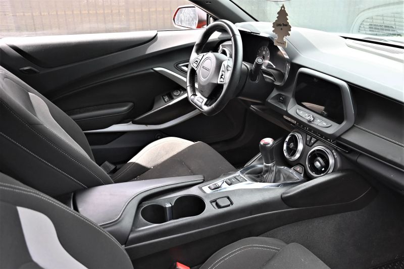 2022 Chevrolet Camaro - photo 11