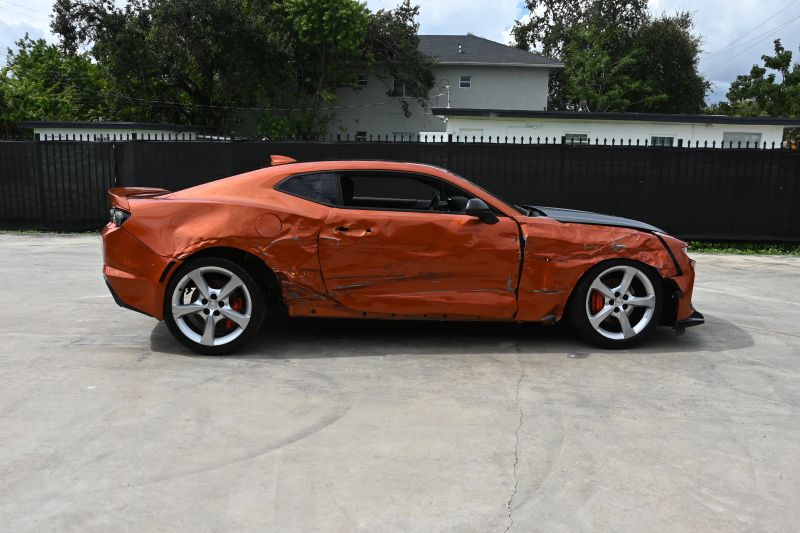 2022 Chevrolet Camaro - photo 6