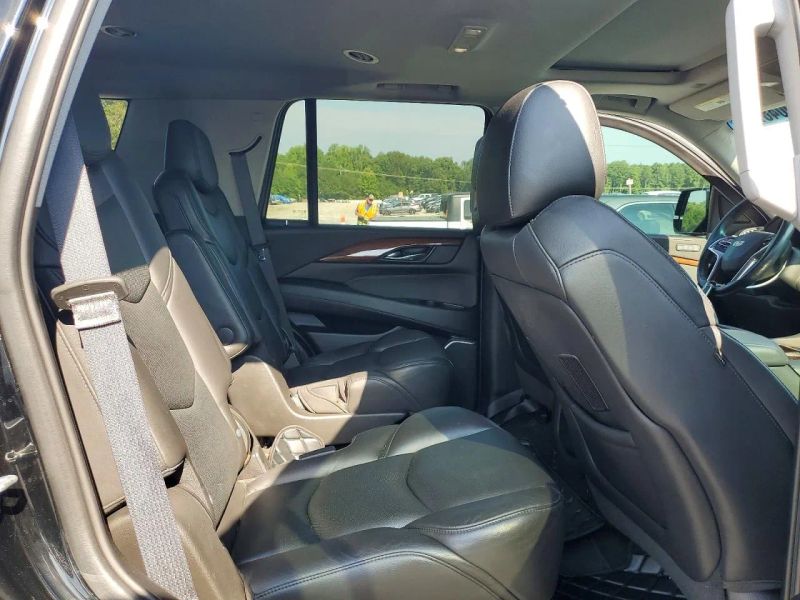 2020 Cadillac Escalade - photo 11