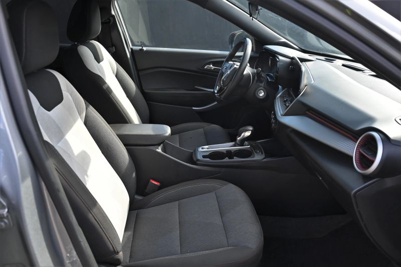 2025 Chevrolet Trax - photo 11