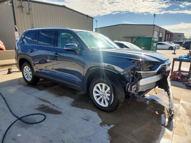 2026 Toyota Grand Highlander - photo 2