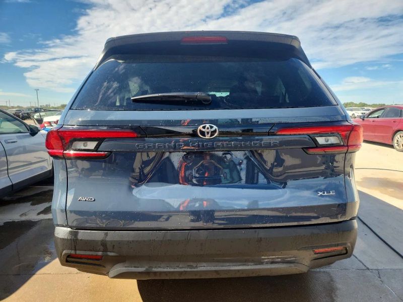 2026 Toyota Grand Highlander - photo 6