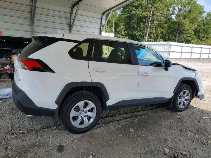 2024 Toyota RAV4 - photo 3