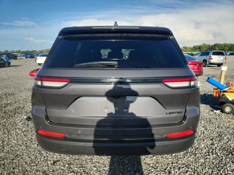 2025 Jeep Grand Cherokee - photo 6