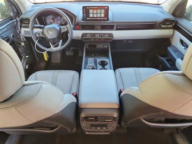 2025 Honda Pilot - photo 8
