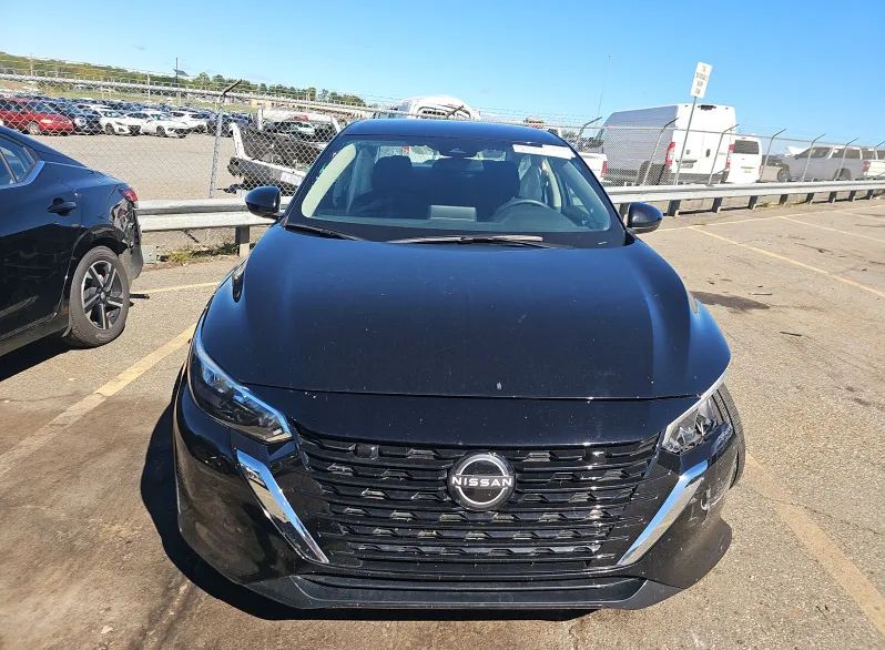 2025 Nissan Sentra - photo 5