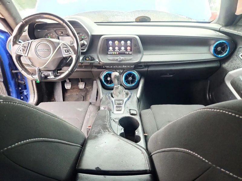 2021 Chevrolet Camaro - photo 8