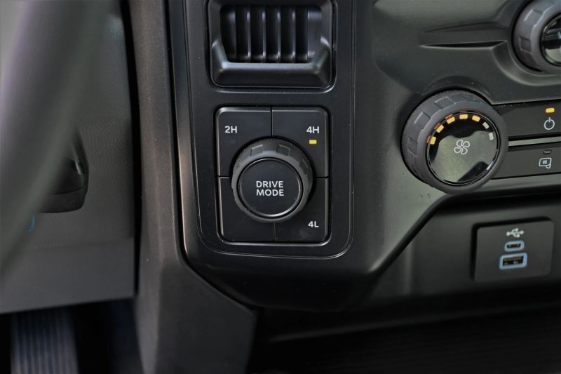 2025 Ford F350 Super Duty Super Cab - photo 12