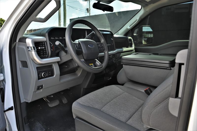 2025 Ford F350 Super Duty Super Cab - photo 13