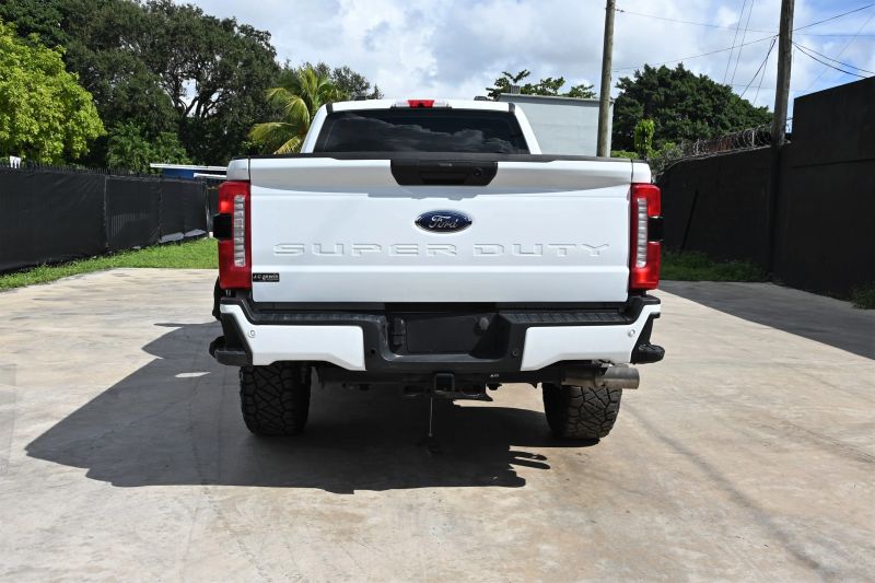 2025 Ford F350 Super Duty Super Cab - photo 4