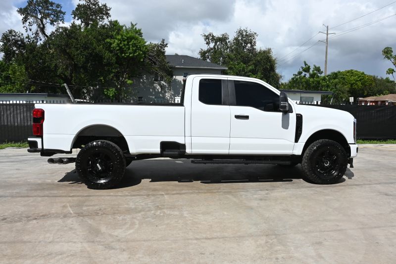 2025 Ford F350 Super Duty Super Cab - photo 6